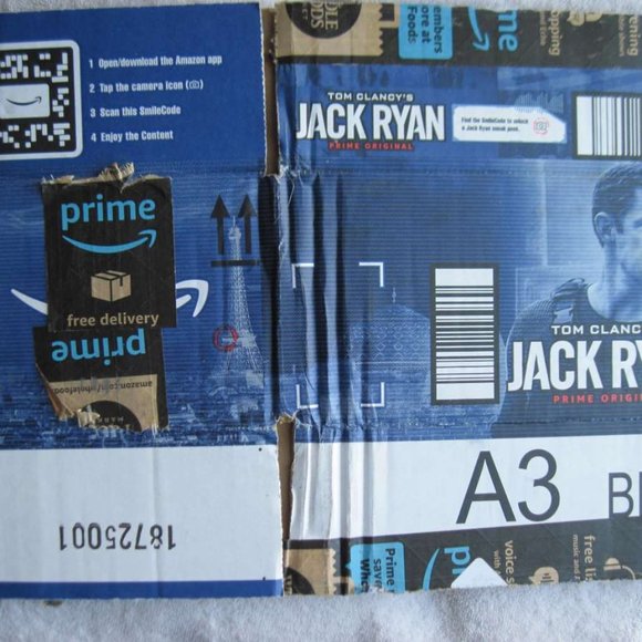 Tom Clancy's Jack Ryan Amazon Prime Original A3 Cardboard Box White House Eiffel - Picture 2 of 3